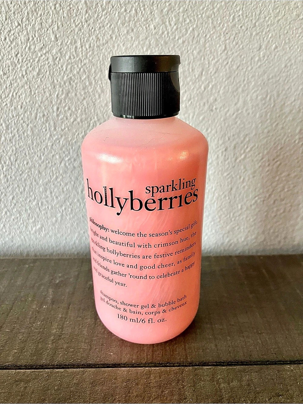 philosophy sparkling hollyberries Body Wash Pink NWT (6 fl. oz.)